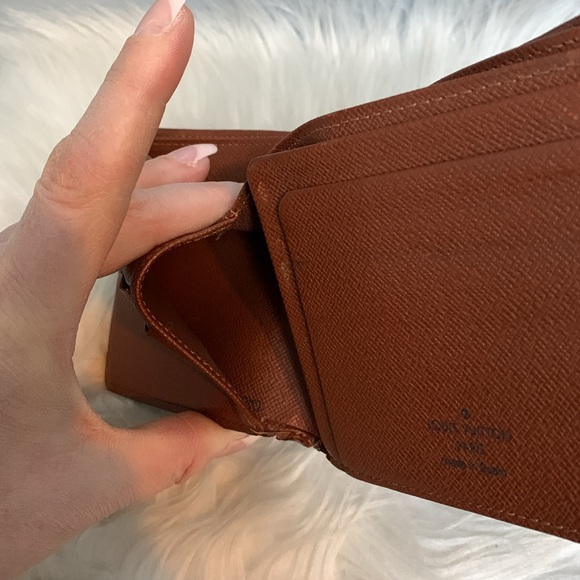 2001 authentic Louis Vuitton men’s billfold wallet - Picture 10 of 17